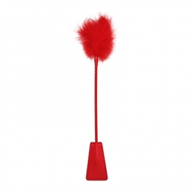 PLUMEAU AVEC CRAVACHE ROUGE OUCH!
